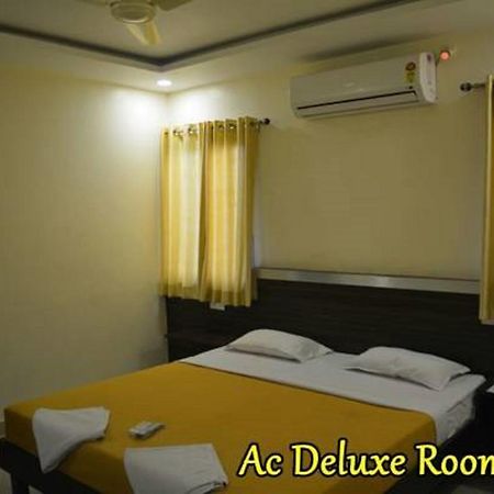 Hotel Green Tree Rāipur Eksteriør billede